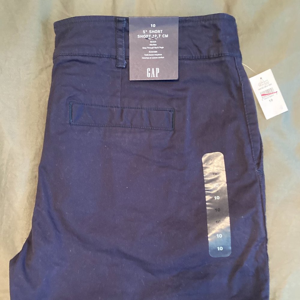 Womens Gap Shorts - NWT